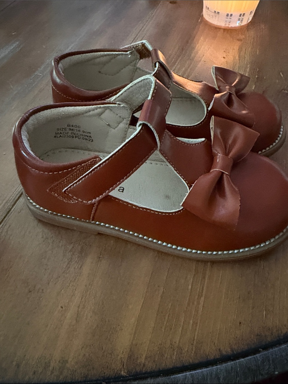 Girls' T-Strap Dress Shoes with Bow,brown and tan,Felix and flora size 9 - Picture 3 of 5